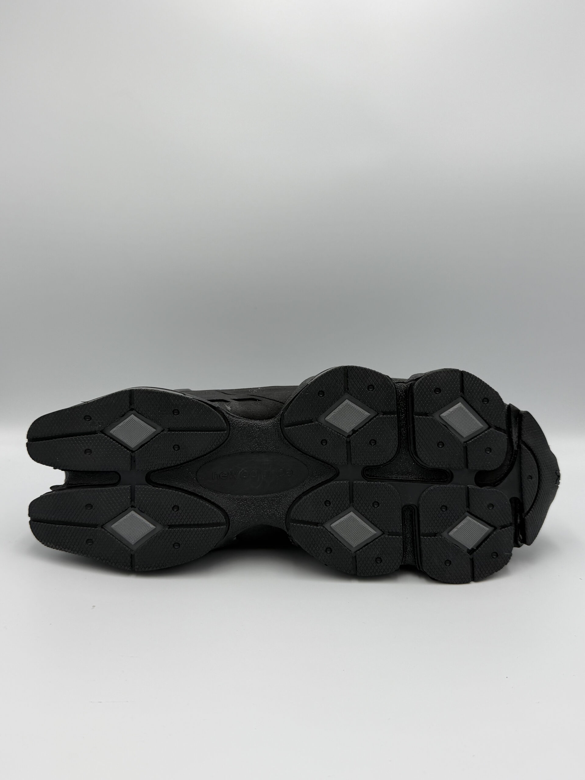 New Balance 9060 черен модел – модерен стил - Image 3