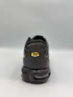 Nike Air Max Plus - Иконата на стила и комфорта - Черно - Image 3