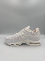 Nike Air Max Plus - Иконата на стила и комфорта - Бяло - Image 2